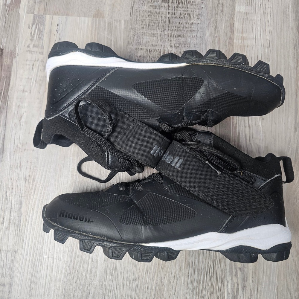 Riddell Heater Mid Strap RM Football Cleats Men 7.5D Black White Mid Top Shoes